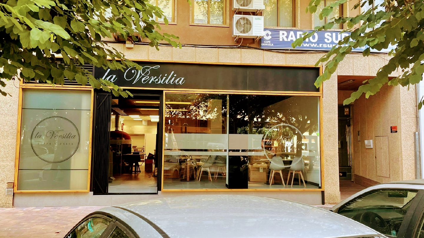 Mesa servida en Restaurante La Versilia